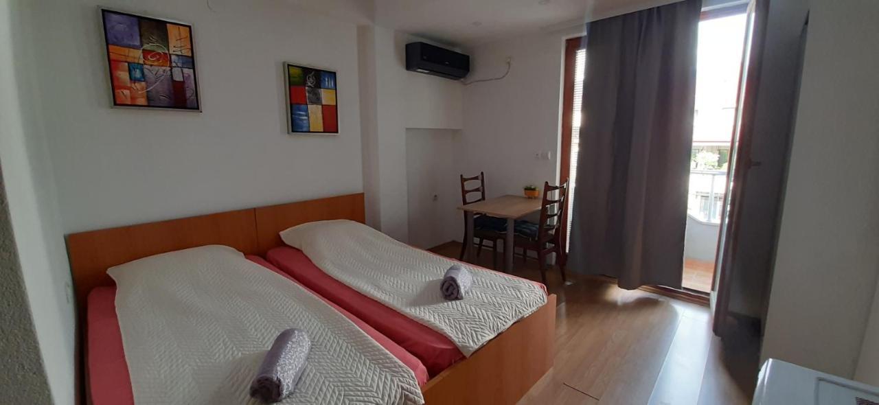 Apartment Riki 3 Near Bus Station Ohrida Exterior foto